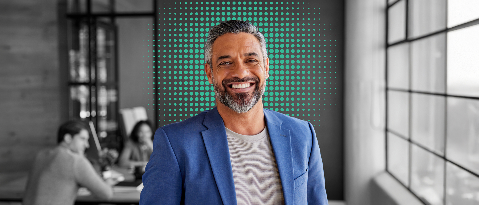 From Messengers to Meaning Makers: 4 Ways to Transform Middle Managers into Comms Superstars